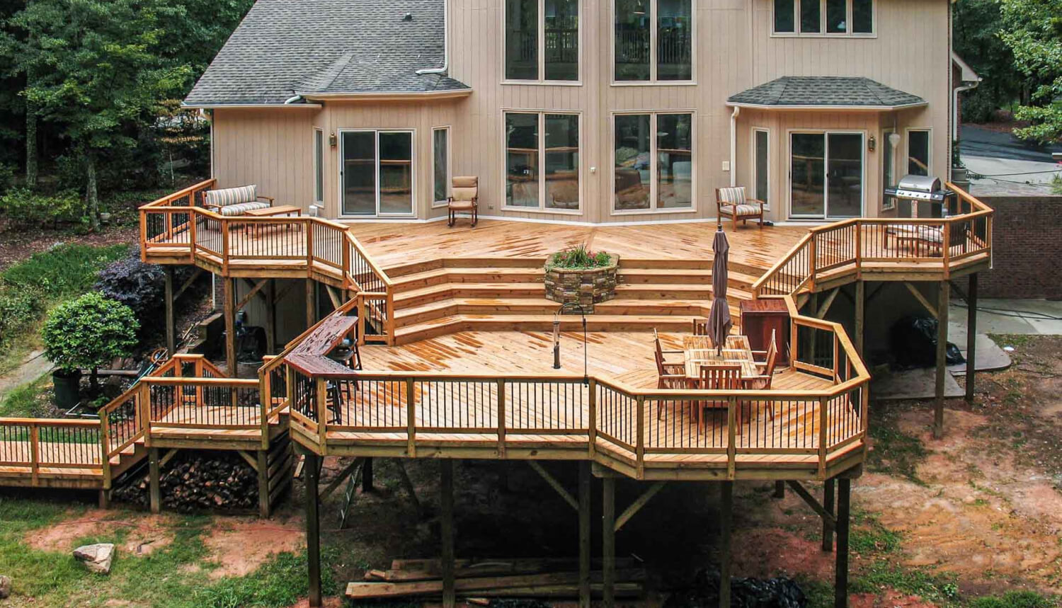 Expert Tips for Staining a Deck